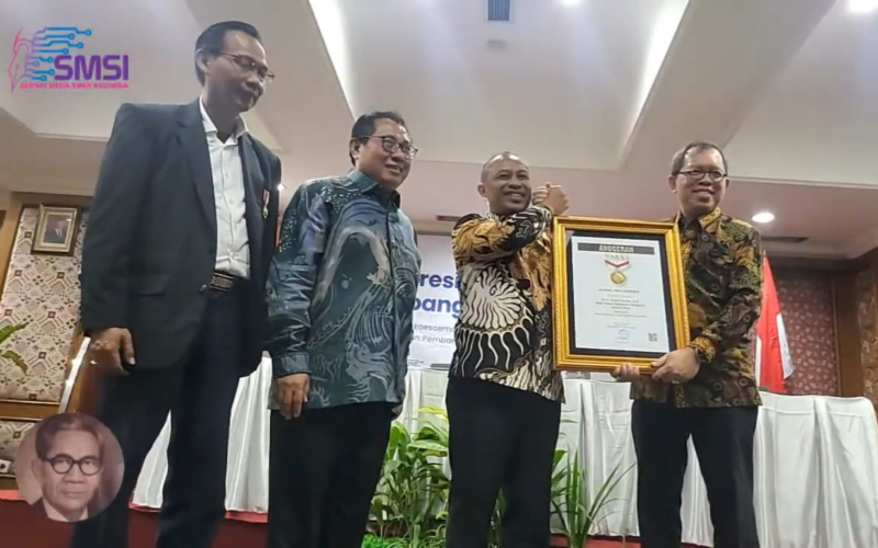SMSI Pusat Serahkan Anugerah Sahabat Pers ke Dr Bagus Santoso dan Dr Afni Z