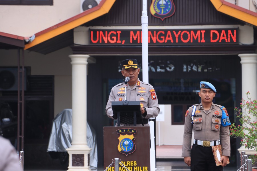 Kapolres Indragiri Hilir AKBP Donny Eko Listianto, S.H., S.I.K., M.H. Pimpin Sertijab Kasat Dan Kapolsek  Tekankan Integritas dan Pelayanan kepada Masyarakat