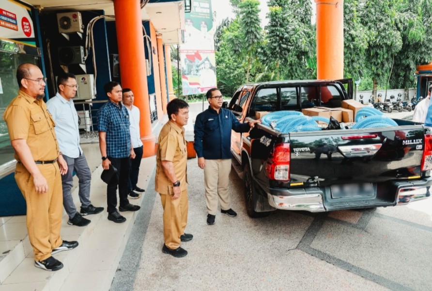 Komitmen Cegah Karhutla, PTPN IV PalmCo Dukung BPBD Riau dengan Peralatan Damkar