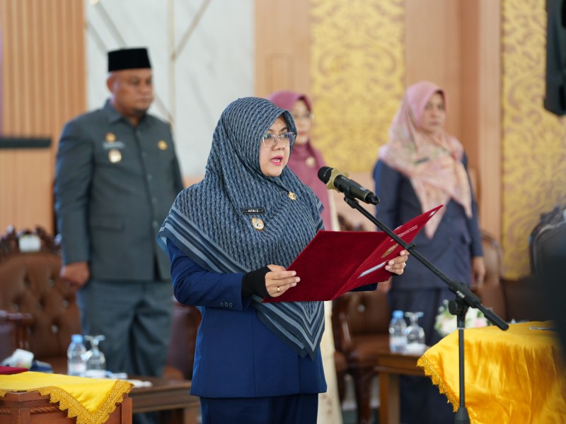 Lantik 83 Pejabat, Bupati Siak Afni Tegaskan Promosi Jabatan Tak Perlu Cari Muka