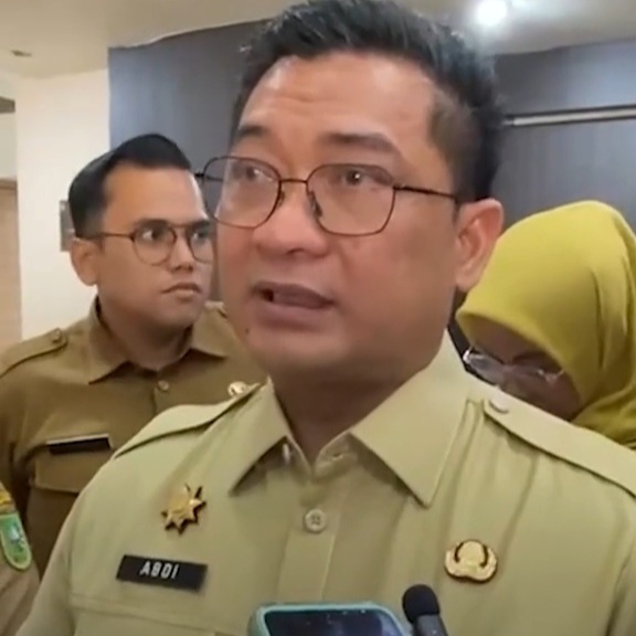Sekda Riau Syahrial Abdi Sampaikan Keprihatinan atas OTT Gubernur Abdul Wahid, Tegaskan Pemerintahan Tetap Berjalan