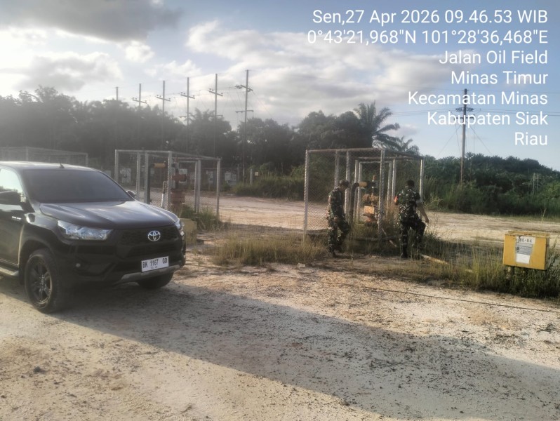 Babinsa Serda Mayus Maruli dan Koptu Salomo Sembiring Laksanakan Patroli Penguatan Binter di Minas Field -