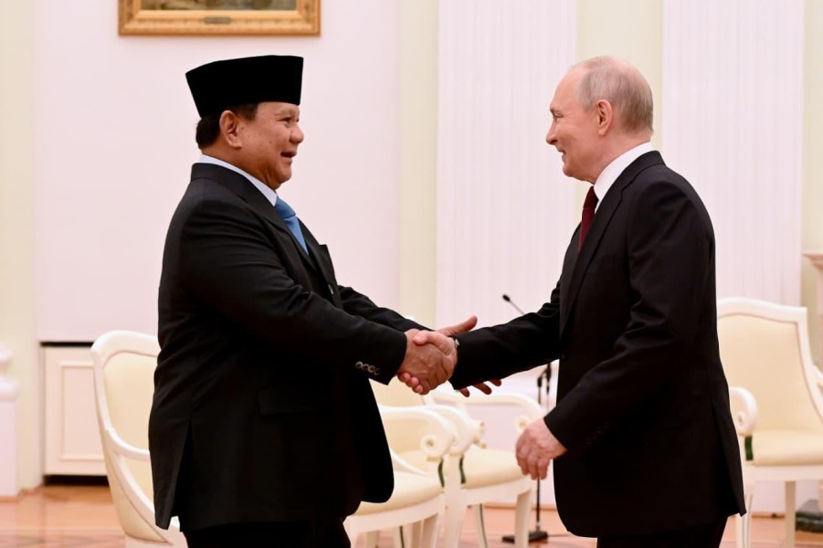 Prabowo dan Putin Bahas Isu Strategis di Istana Kremlin