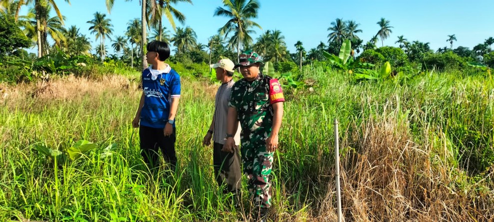 Babinsa Koramil 06/Kateman Rutin Patroli untuk Antisipasi Karhutla di Wilayah Binaan