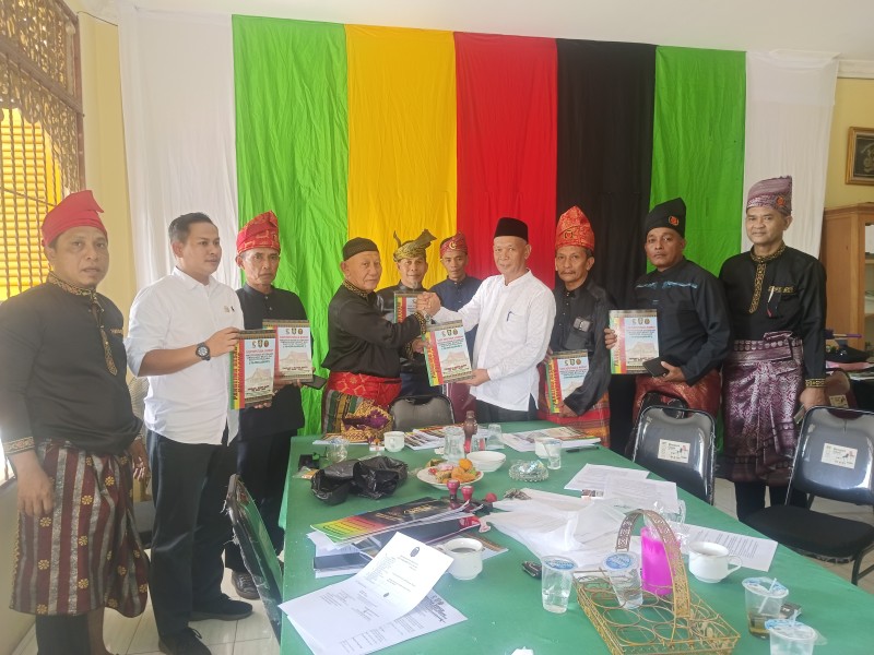 Rapat perdana panglimo besar hulu balang kabupaten Pelalawan dipimpin lansung Datuk panglimo H.Tarmizi maskar