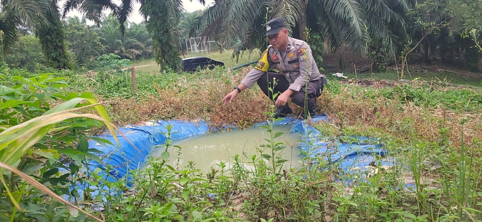 Polsek Minas Tinjau Embung Air untuk Dukung Penanaman Jagung Pipil di Minas Barat