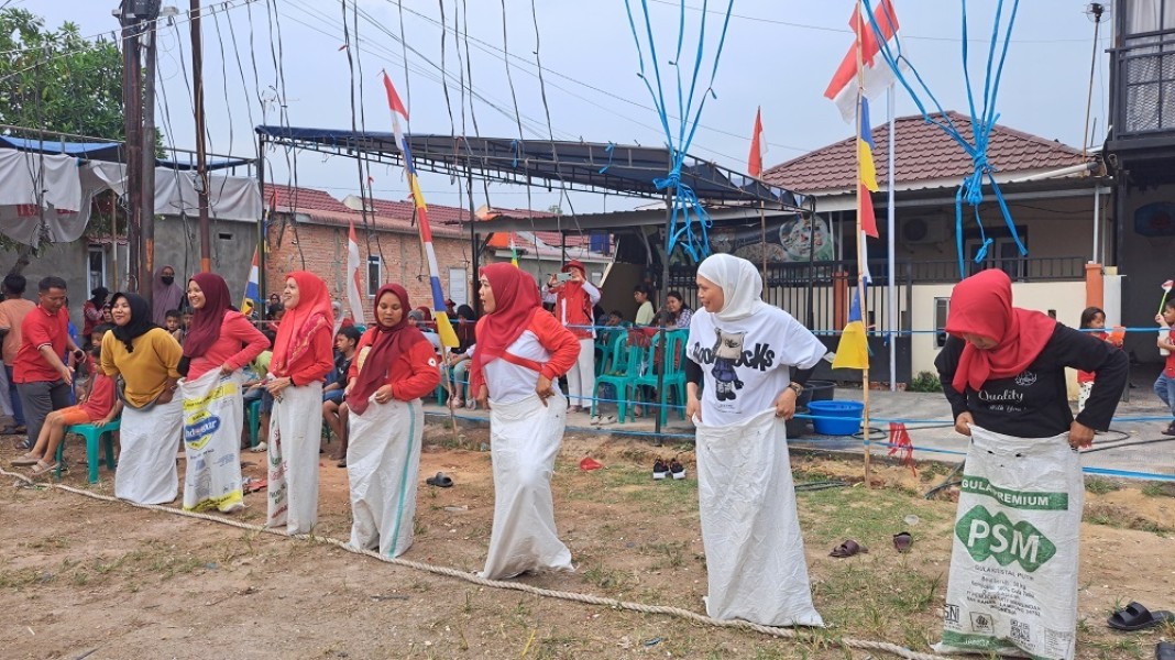 Rayakan Kemerdekaan dengan Penuh Sukacita, Warga Kampung Murai Adu Seru dalam Berbagai Lomba