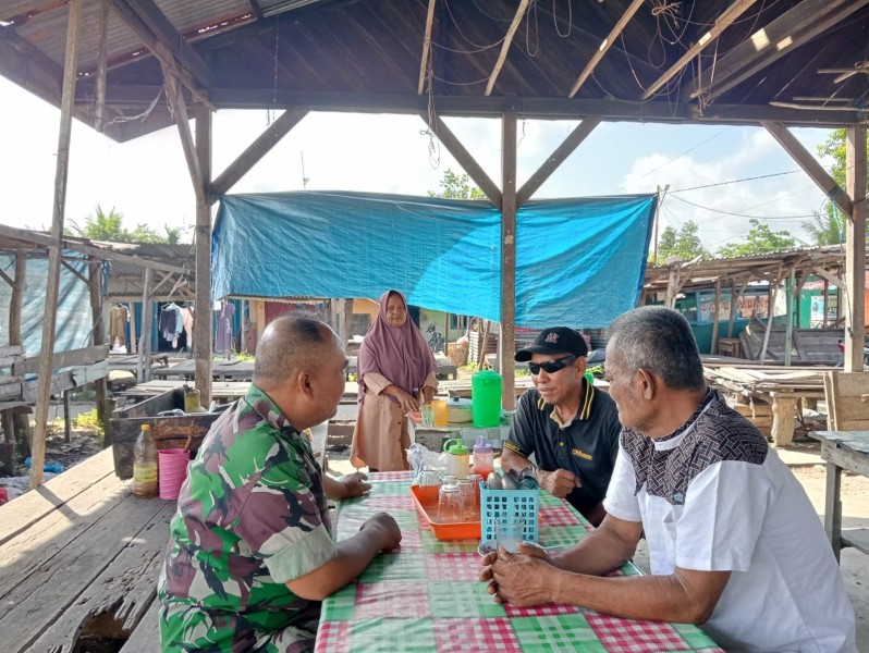 Pelda Syafri Laksanakan Komsos, Ajak Masyarakat Peduli Kesehatan dan Kebersihan Lingkungan di Kampung Buatan II
