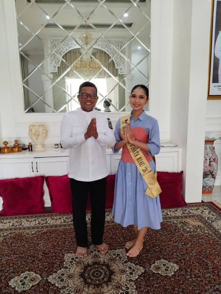 Bupati Pelalawan Dukung Wahyu Trinanda Puteri Menuju Grand Final Duta Wisata Riau 2026