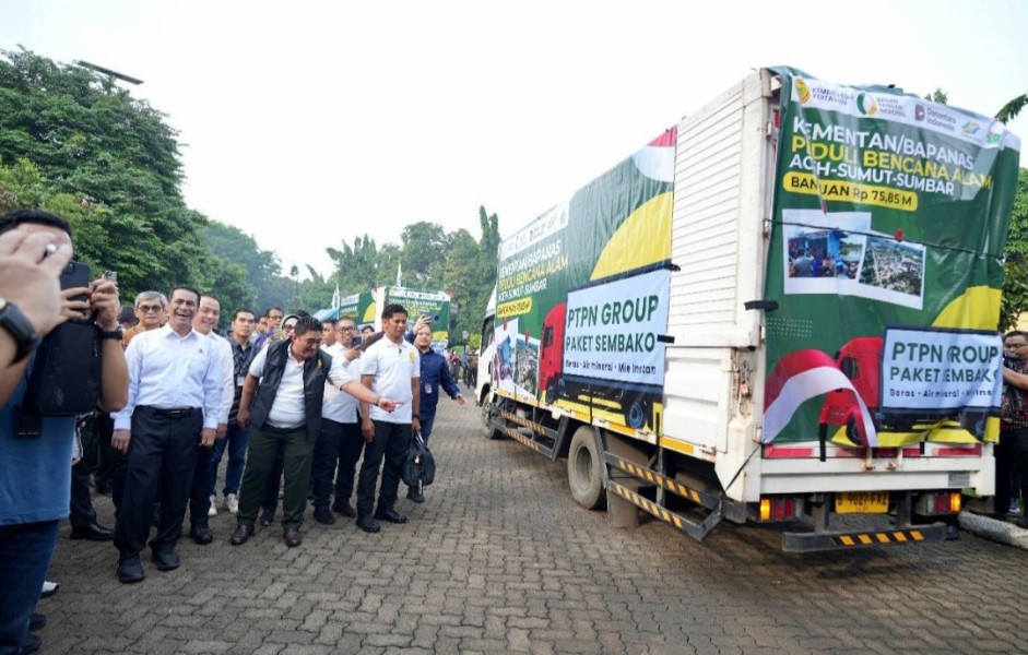 PalmCo Salurkan 500 Ton Minyak Goreng untuk Korban Banjir Sumatra