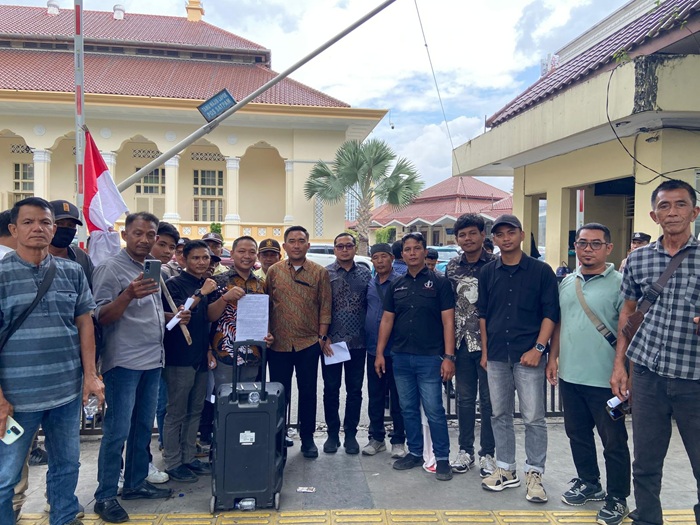 Demo Kantor PTPN IV Regional II, Mahasiswa Tuntut Pemeriksaan Anggaran Kebun Sei Kopas