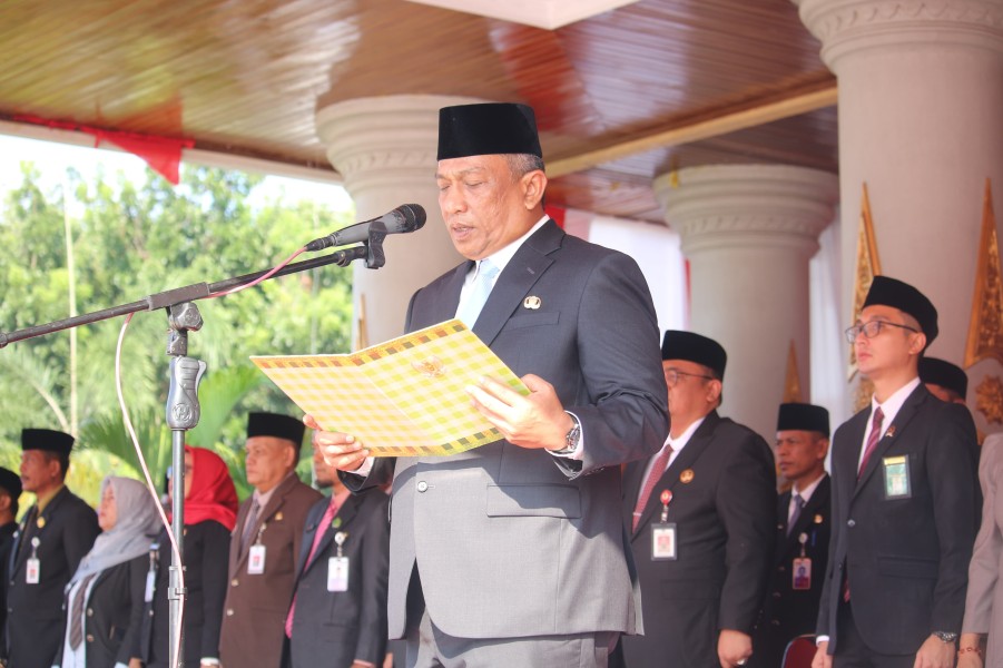 Bupati Rohul Pimpin Upacara Hari Kesaktian Pancasila dan Serahkan SK PPPK Tahap II 2024