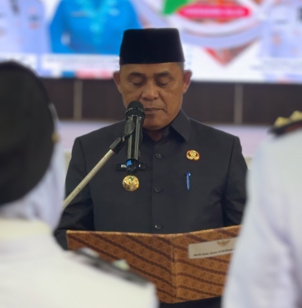 Bupati Inhil Ingatkan Kades Gunakan Tambahan Jabatan untuk Mengabdi, Bukan Tambah ‘Kelakuan’
