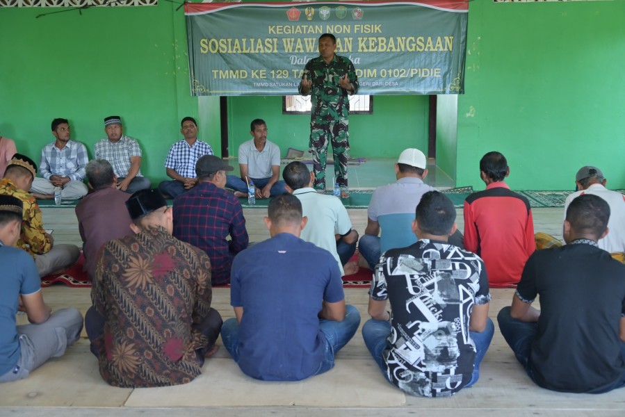 Tak Hanya Bangun Infrastruktur, Satgas TMMD Ke-129 Kodim 0102/Pidie Tanamkan Wawasan Kebangsaan kepada Masyarakat
