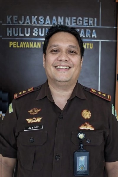 Jaksa Ini Apes Saja Ditangkap KPK, Padahal Semua Juga Pemain