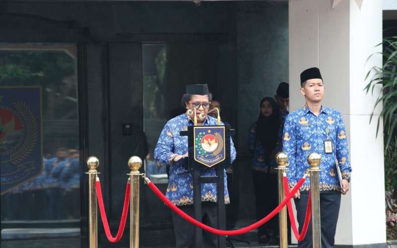 Pimpin Upacara, Wamendagri Ajak Pegawai Perkokoh Ideologi Pancasila