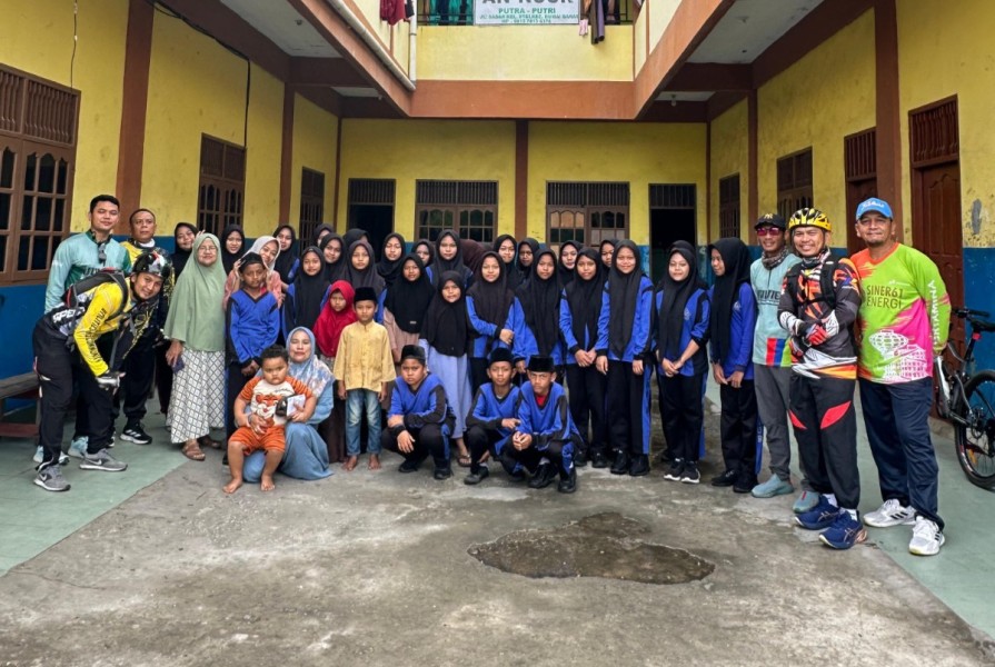 Sambut Ramadan, Pekerja Kilang Pertamina Dumai Gelar Gowes Charity dan Santuni Anak Yatim