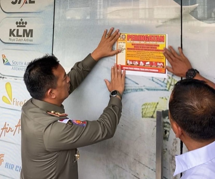 Penahanan Ijazah Karyawan, PT Sanel Disegel Satpol PP Pekanbaru