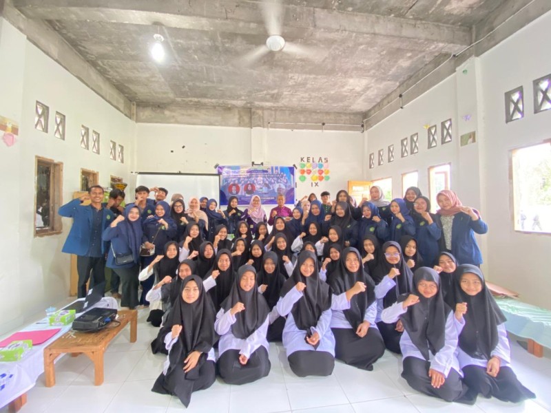 Mahasiswa Hukum Tata Negara (HTN) V-B Gelar Program Kreativitas Mahasiswa (PKM) di Pondok Pesantren Madani Bengkalis