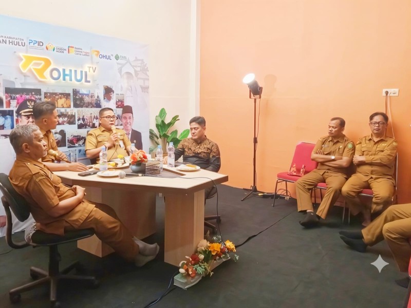 Talk Show Surambi Nogori Soroti Pendidikan Rohul: Kejar SMT 2027, Sekolah Rusak Jadi PR Besar