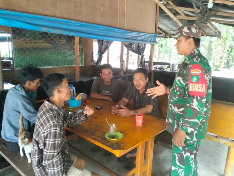 Babinsa Koptu Salomo Sembiring Ajak Warga Minas Jaya Jaga Kesehatan dan Pola Hidup Sehat