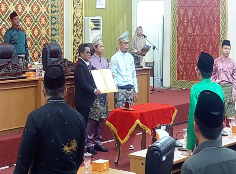 Paripurna DPRD Pelalawan Setujui Propemperda 2026