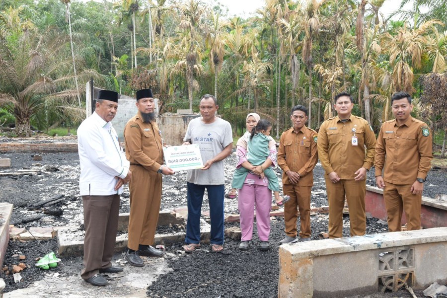 Pemkab Salurkan Bantuan untuk Korban Kebakaran di Bengkalis dan Bantan