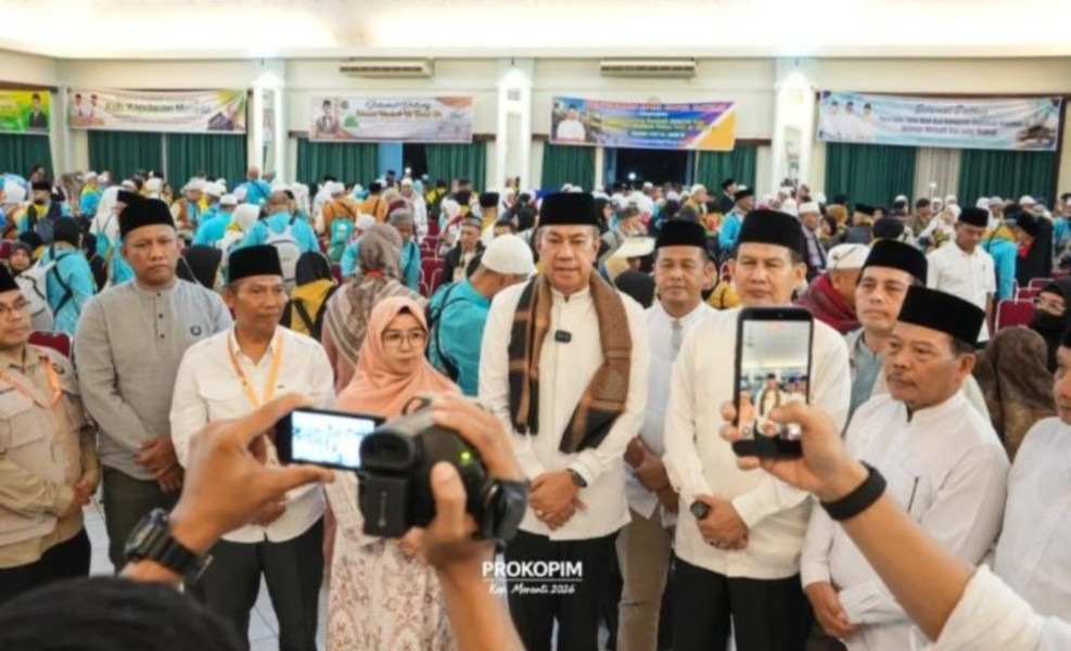 110 Jemaah Haji Meranti Tiba di Batam, Wabup Sambut Langsung