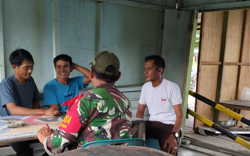 Cegah Gangguan Keamanan, Babinsa dan Security PHR Patroli Jalur Pipa Bukit Kapur