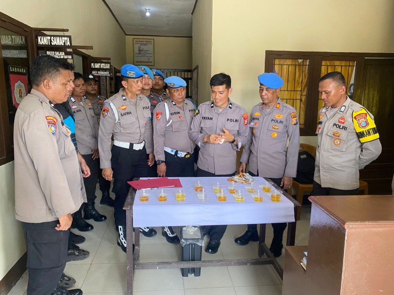 Tak Ada Angin Tak Ada Hujan, Polres Inhil Gelar Tes Urine Seluruh Personil Polsek Pulau Kijang: Bukti Integritas Harga Mati