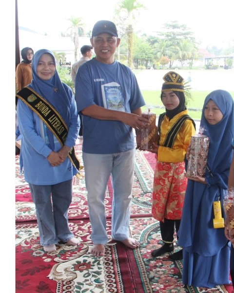 Dukung Program Penggiat Forum TBM di Inhil Bupati dan Bunda Literasi Inhil Hadiri Kegiatan Pekan Literasi