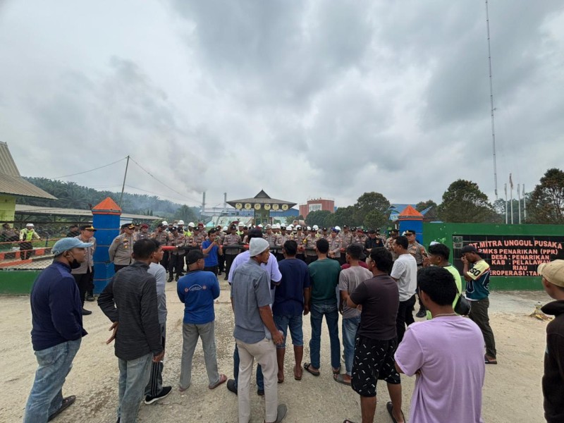 Warga Penarikan Gelar Aksi Tuntut Keadilan Harga Sawit di PMKS PT MUP Langgam