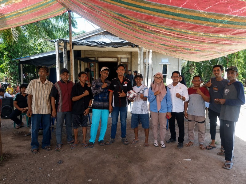 Peduli Sepak Bola, Wartawan Orbit Berita Bantu Cas FC dan Dorong Turnamen HUT RI