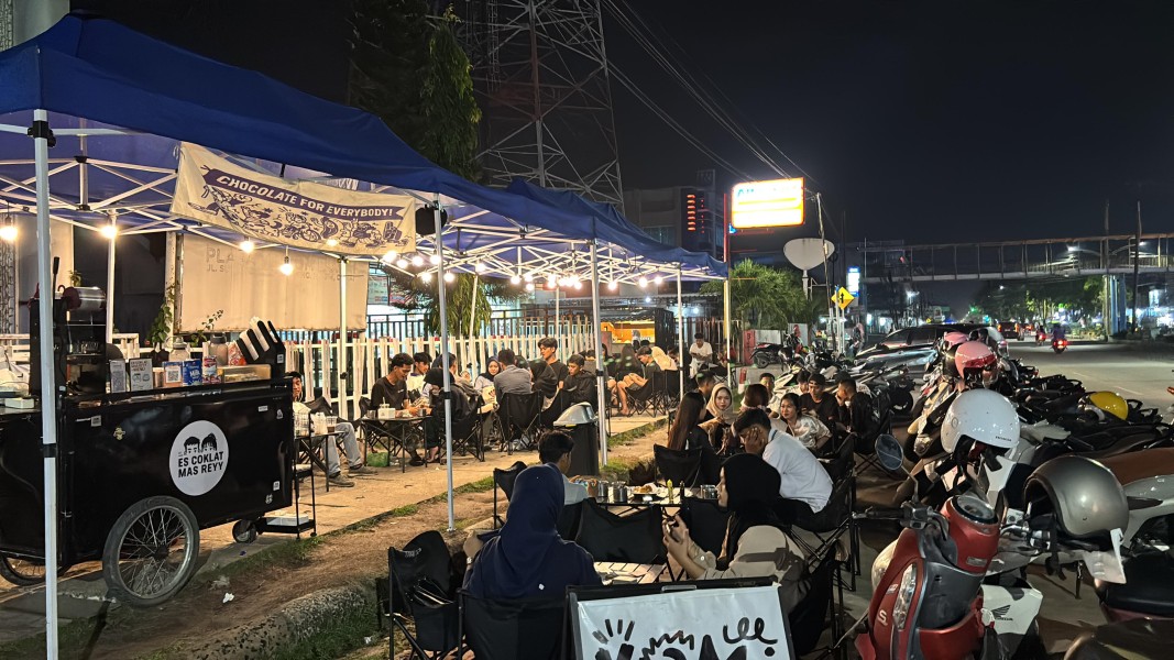 Es Coklat Mas Reyy, Tempat Nongkrong Kekinian Favorit Anak Muda di Kota Dumai