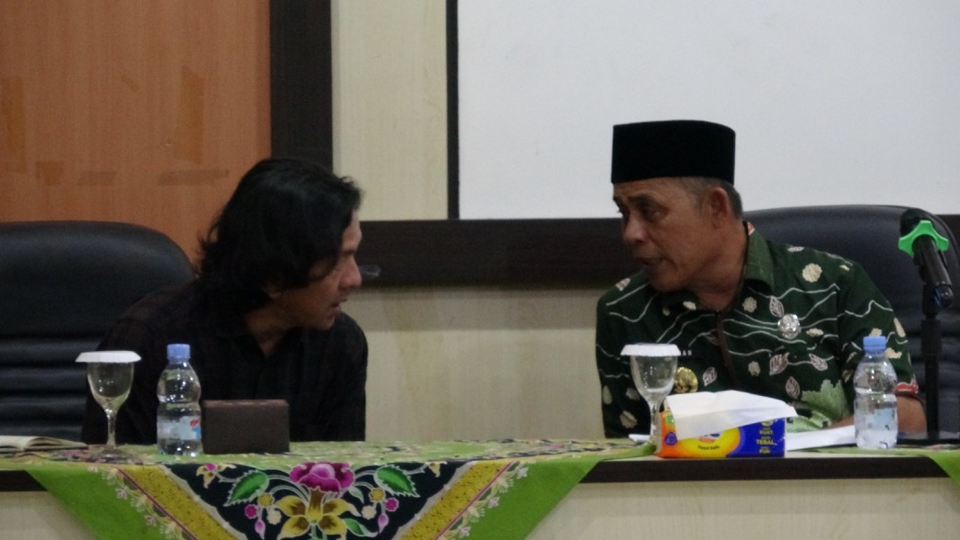 Bupati Inhil Bahas Pemanfaatan Pelabuhan Parit 21 untuk Dukung Ekspor Kelapa