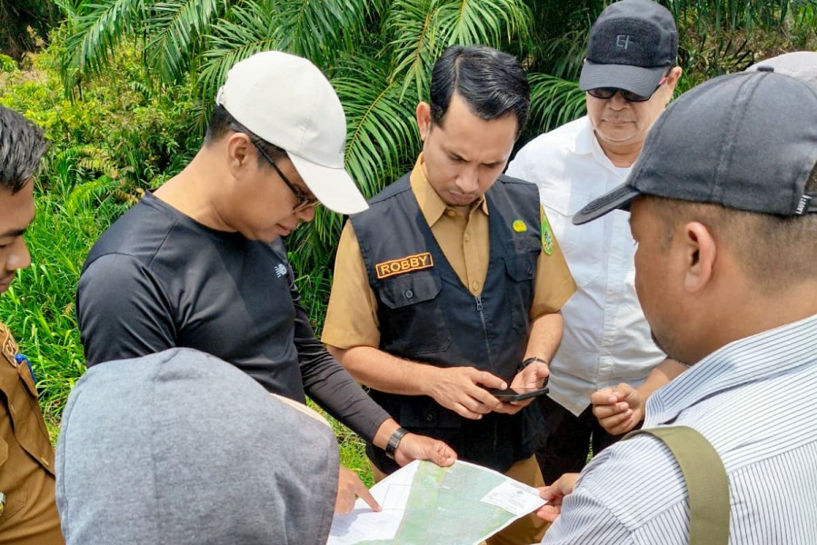 Cari Solusi Berkeadilan, Wabup Rohil Jhony Charles Gandeng PT Sendora dan Masyarakat