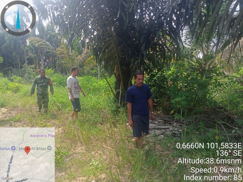 Babinsa Sertu Rudy A. Panjaitan Gelar Patroli Karhutla di Rantau Panjang, Siak