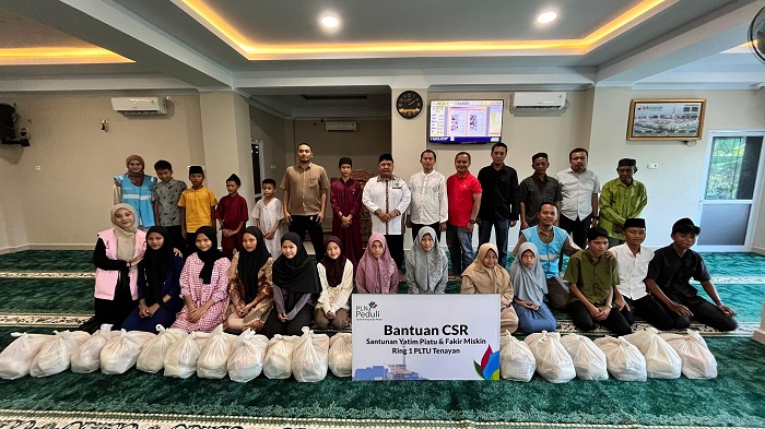 PT. PLN Nusantara Power UP Tenayan Berikan Santunan Untuk Anak Yatim Piatu di RW 1 & RW 2 Kelurahan Industritenayan Ring 1 UP Tenayan