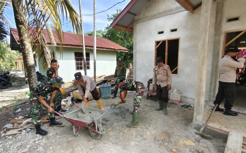 TMMD Kodim Dumai Bersama Warga Bahu-membahu Selesaikan Tahap Akhir Pembangunan