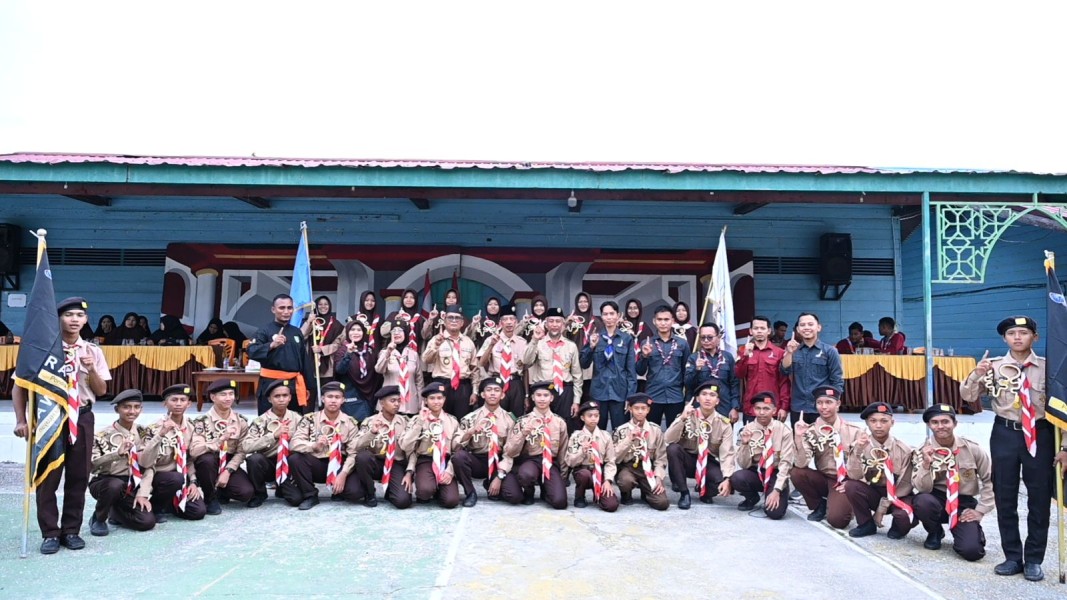 Bupati Bengkalis Lepas Santri PMNH Ikut Jambore Muslim Dunia, Ini Pesannya
