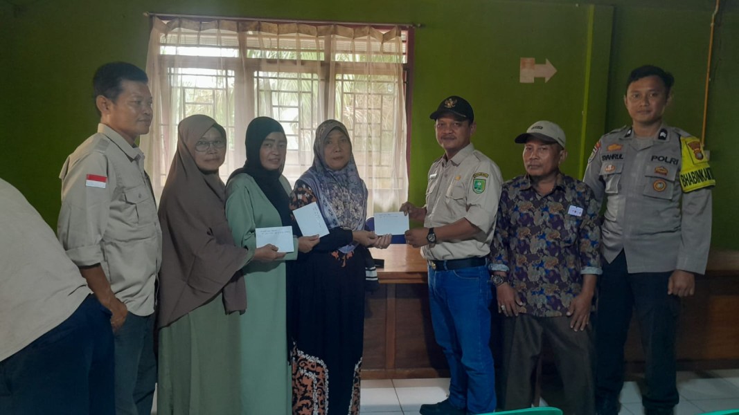 Penyaluran BLTDD dan Insentif Berbagai Pihak di Desa Ringin: Dorong Kesejahteraan Masyarakat Ringin