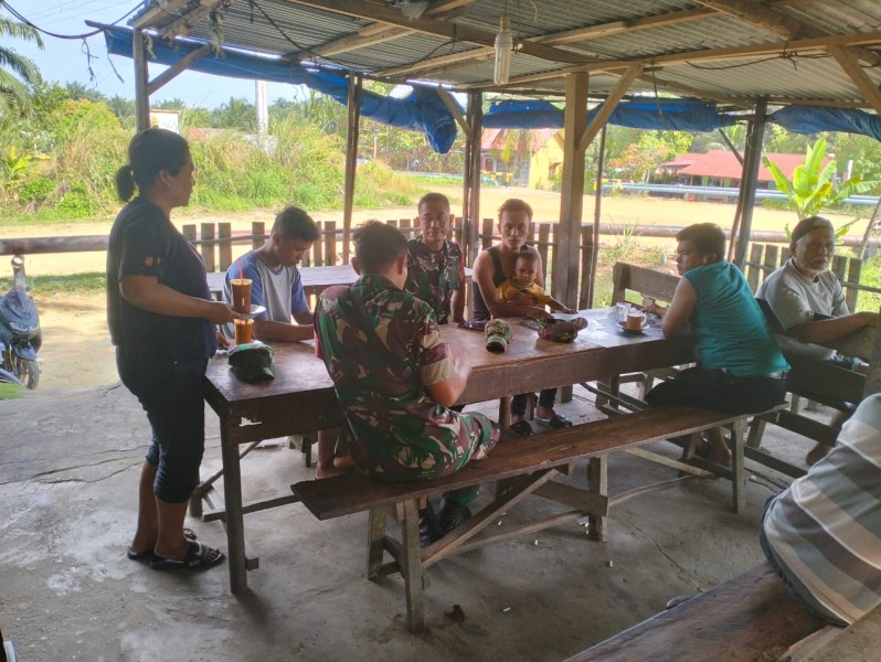 Babinsa Koramil 03/Minas Gencarkan Sosialisasi Bahaya Narkoba kepada Masyarakat Sungai Mandau