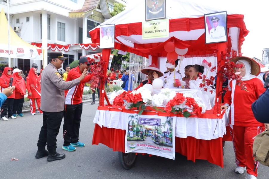 Meriah! Pemkab Rohil Gelar Lomba Pawai Karnaval Sempena HUT RI ke-80