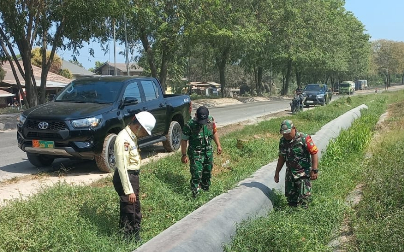 Koramil 02 dan Security PHR Patroli Amankan Jalur Pipa Minyak di Bukit Kapur