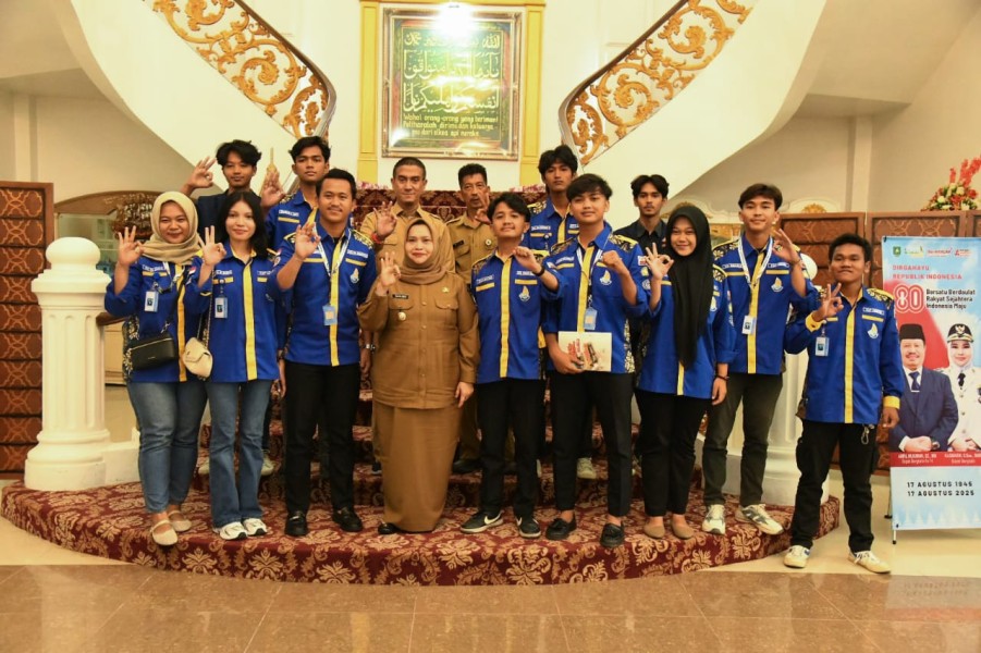 Bupati Kasmarni Terima Audiensi BEM Polbeng, Bahas Infrastruktur, Transportasi, hingga Pendidikan