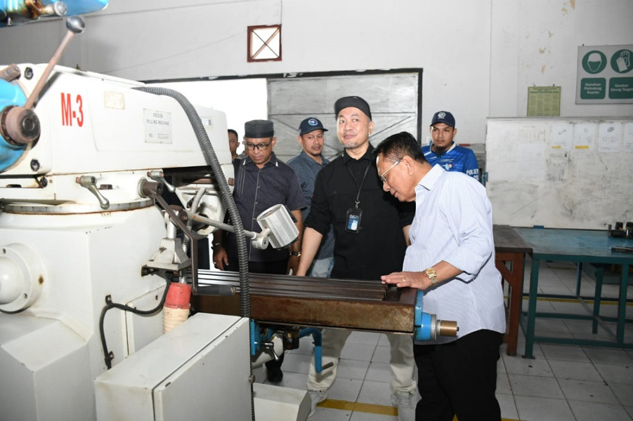 Bupati Rohil Puji Kapal Mahasiswa Polbeng: Tak Perlu Lagi Cari Keluar!