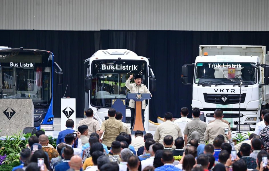 Prabowo Optimistis Produksi Kendaraan Listrik Nasional
