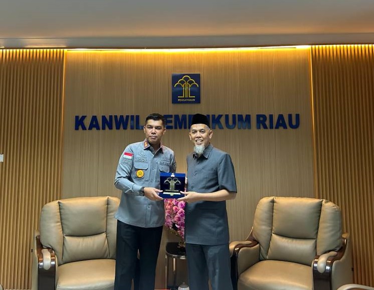 Bertemu Kepala Kanwil Hukum Riau, Wako Paisal Ajak Penguatan Sinergitas untuk Kesuksesan Pelaksanaan Tugas