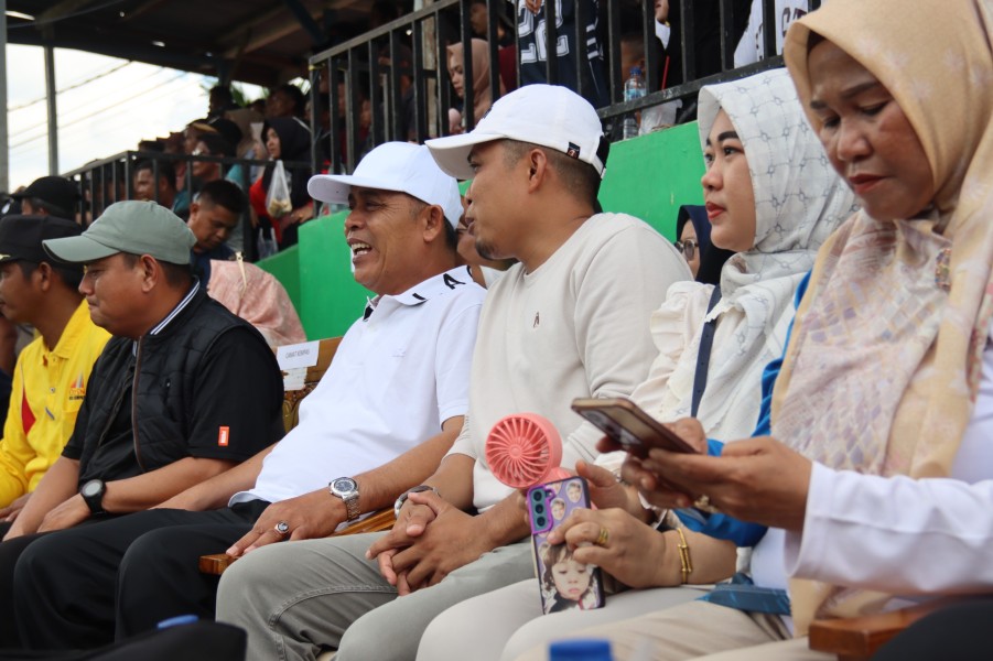 Bupati Indragiri Hilir Herman Hadiri Penutupan Turnamen Sepakbola DPI Cup V Tahun 2025