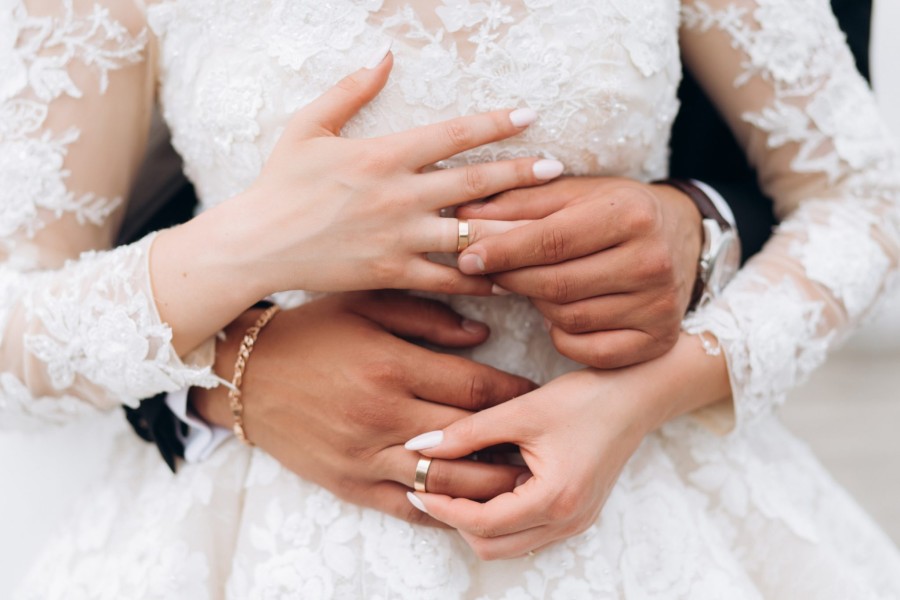 Pengantin Baru Wajib Tahu! Ini Strategi Nabung Emas Paling Aman